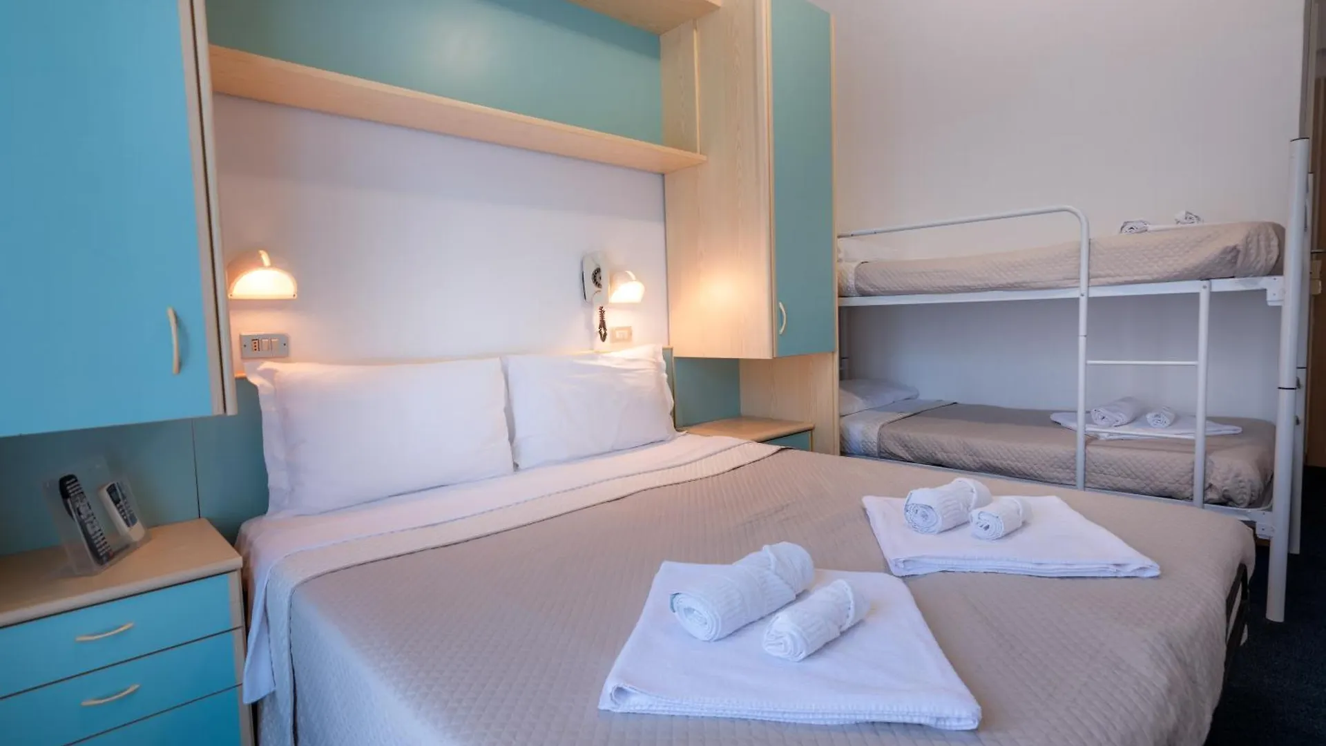 Hotel & Residence Parador Cesenatico Italia