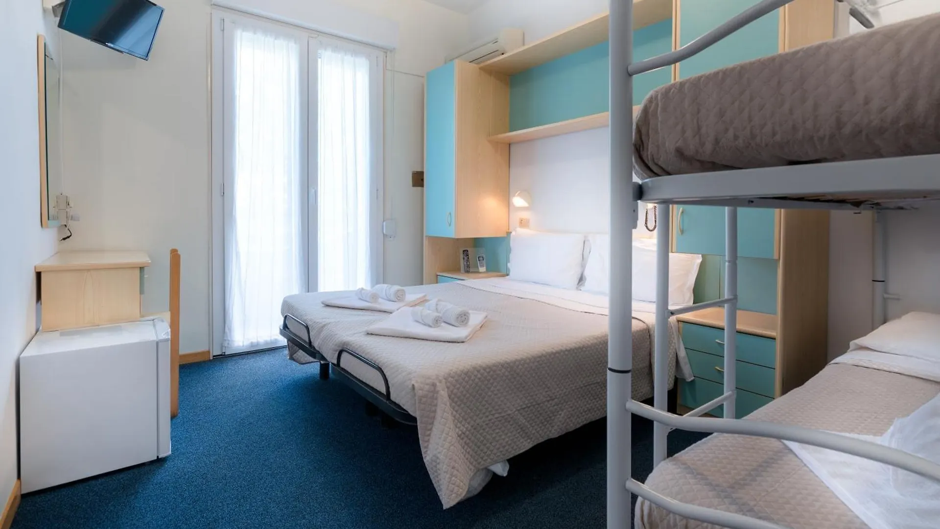 Hotel & Residence Parador 切塞纳蒂科