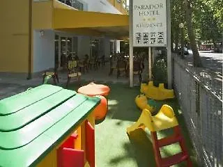 Hotel & Residence Parador 切塞纳蒂科